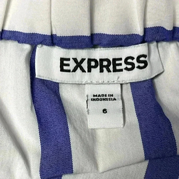 Express Stripe Blue White Off The Shoulder Peplum Hem Blouse Size 6 - Picture 6 of 7